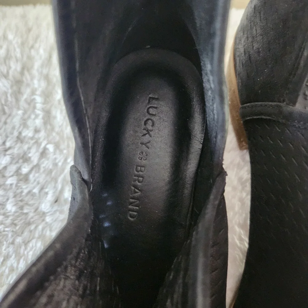 Lucky Brand Basel Black Perforated Leather Ankle Booties V-Cutout‎ Size 11M/41